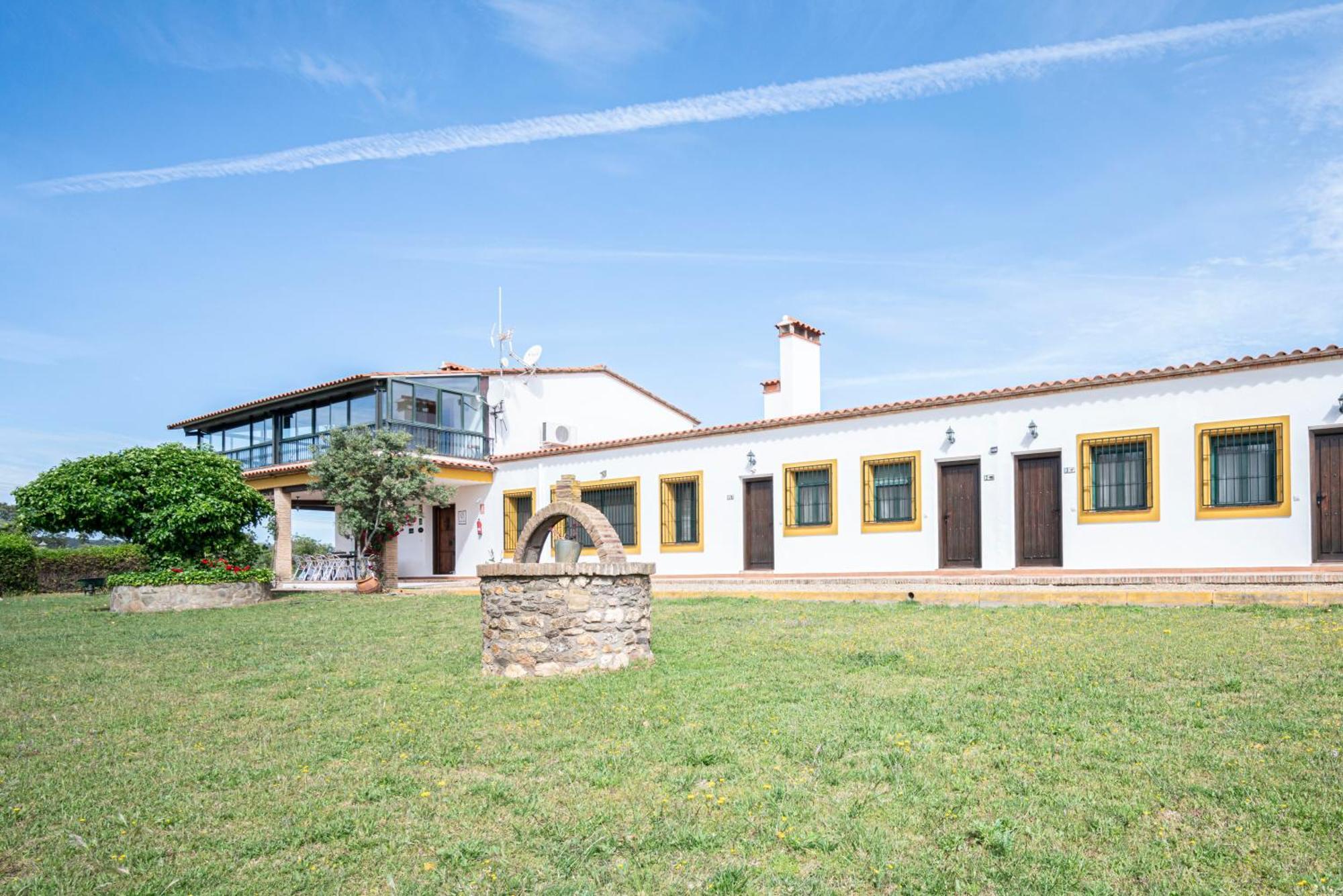 Casa Rural La Sierra De Monfraguee มัลปาร์ติดา เดอ ปลาเซนเซีย ภายนอก รูปภาพ