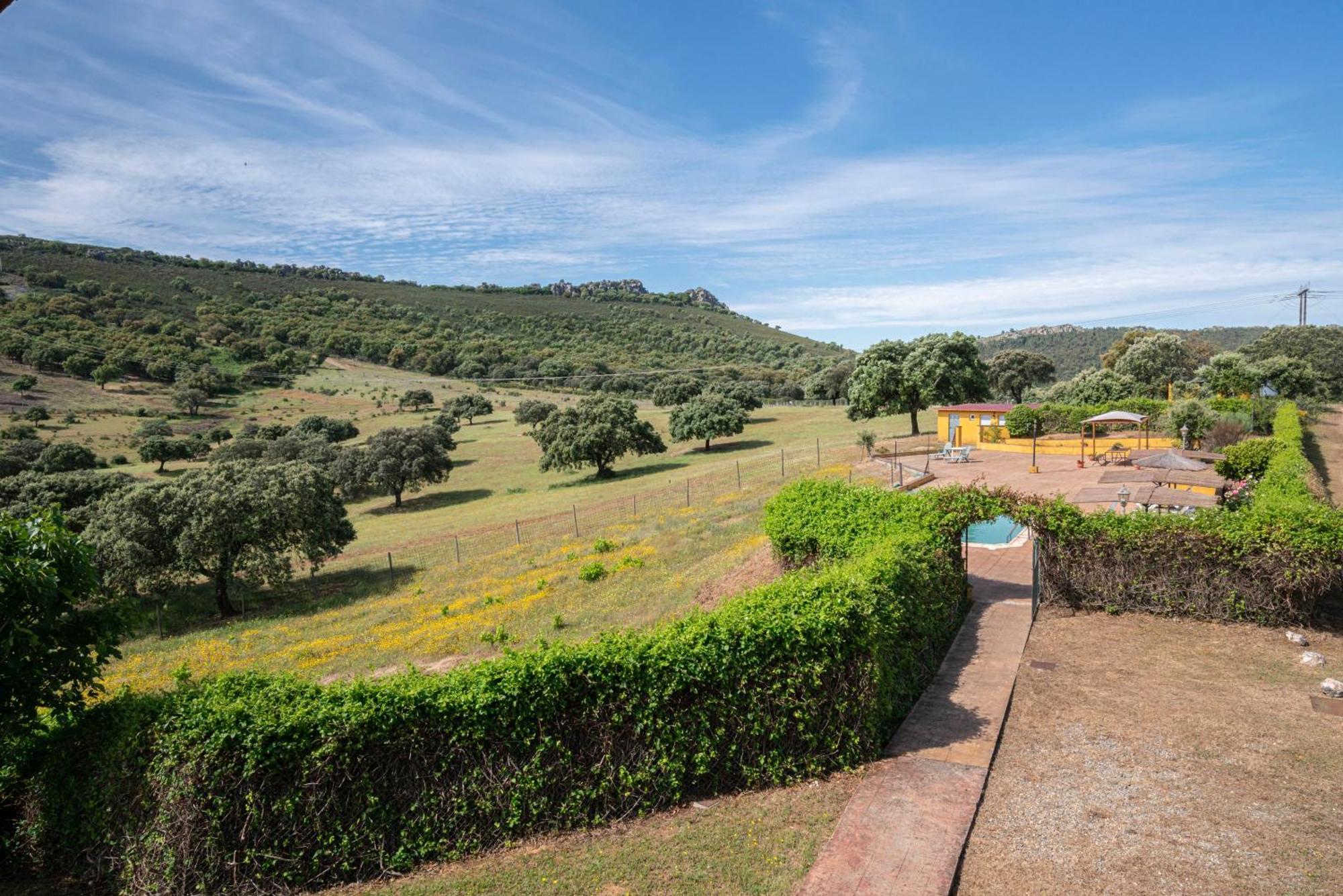 Casa Rural La Sierra De Monfraguee มัลปาร์ติดา เดอ ปลาเซนเซีย ภายนอก รูปภาพ