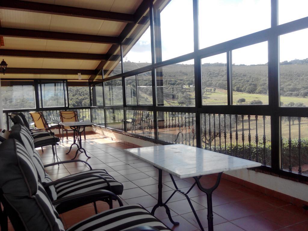Casa Rural La Sierra De Monfraguee มัลปาร์ติดา เดอ ปลาเซนเซีย ภายนอก รูปภาพ